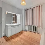 Spacieuse Maison, Piscine, Jardin, Parking Prive * Rauzan