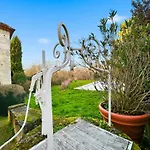 Appartement Spacieuse Maison, Piscine, Jardin, Parking Prive Rauzan