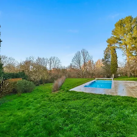 Spacieuse Maison, Piscine, Jardin, Parking Prive Apartment