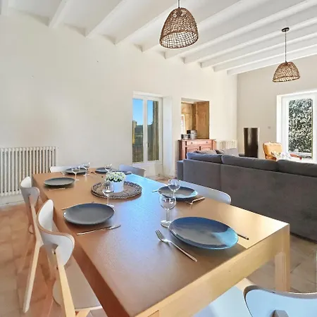 Spacieuse Maison, Piscine, Jardin, Parking Prive Apartament *